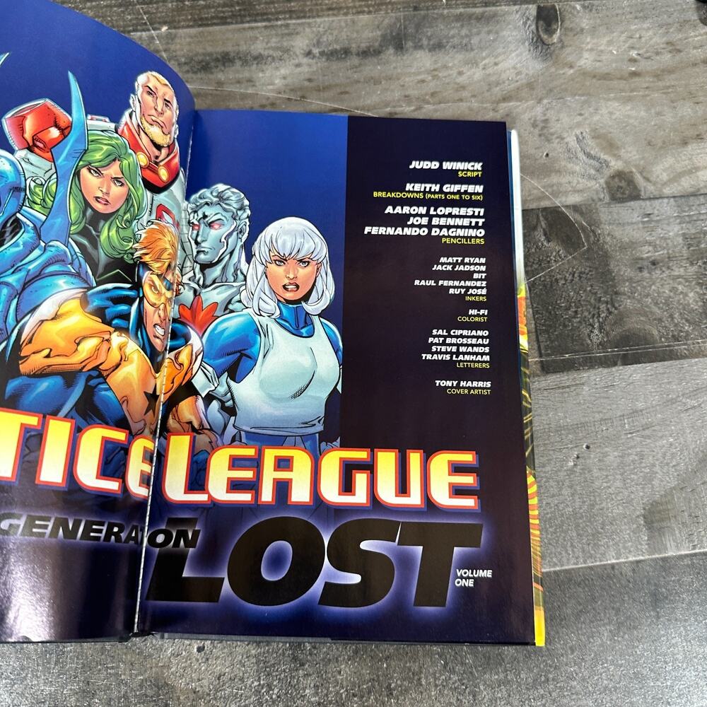 Justice League Generation Lost Volume 1 Hardcover Book - Picture 3 of 8